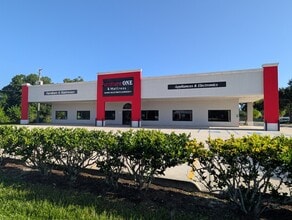 3800 W New Haven Ave, Melbourne, FL à louer Photo intérieure– Image 1 sur 15