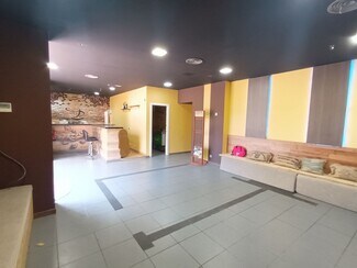 Plus de détails pour Local commercial à louer