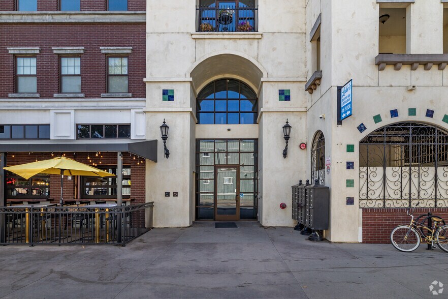 28693 Old Town Front St, Temecula, CA à louer - Photo de l’immeuble – Image 3 sur 5