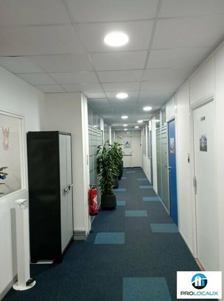 Bureau dans Grenoble à louer - Photo intérieure – Image 2 sur 13
