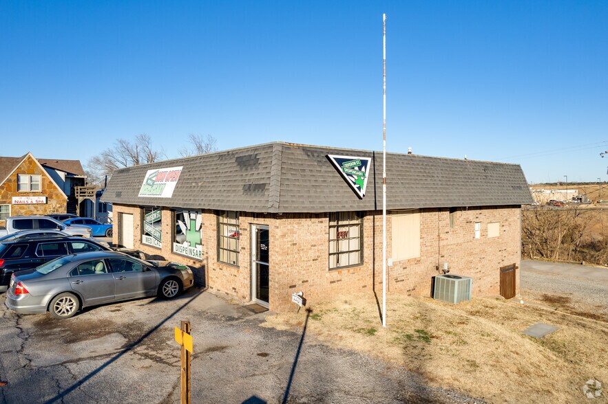 1606 S Division St, Guthrie, OK à louer - Photo principale – Image 1 sur 5