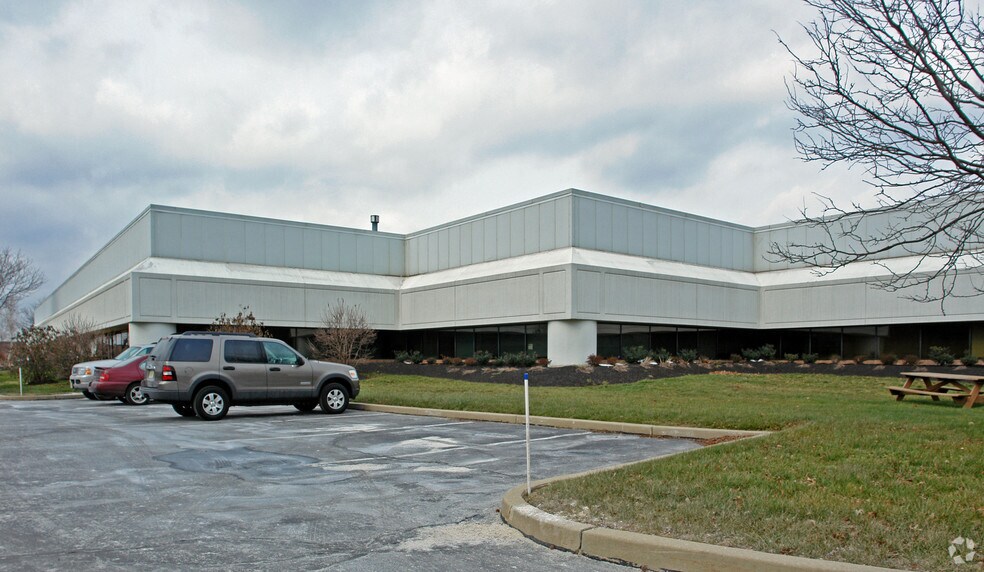 650 Grove Rd, Paulsboro, NJ à louer - Photo de l’immeuble – Image 2 sur 9