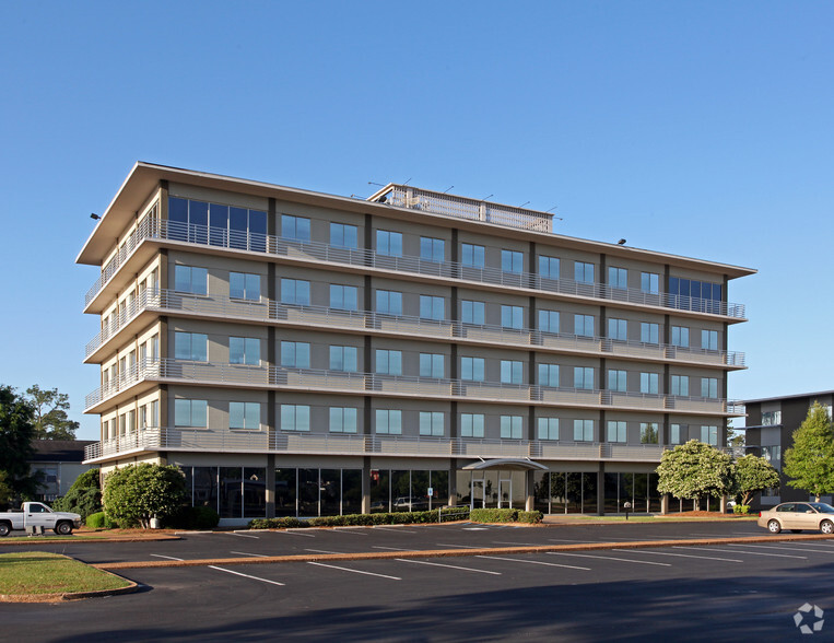 3929 Airport Blvd, Mobile, AL à louer - Photo de l’immeuble – Image 3 sur 14