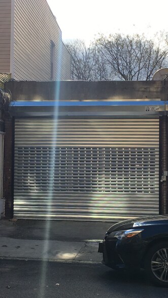 510 E 142 St, Bronx, NY à louer - Photo de l’immeuble – Image 2 sur 3