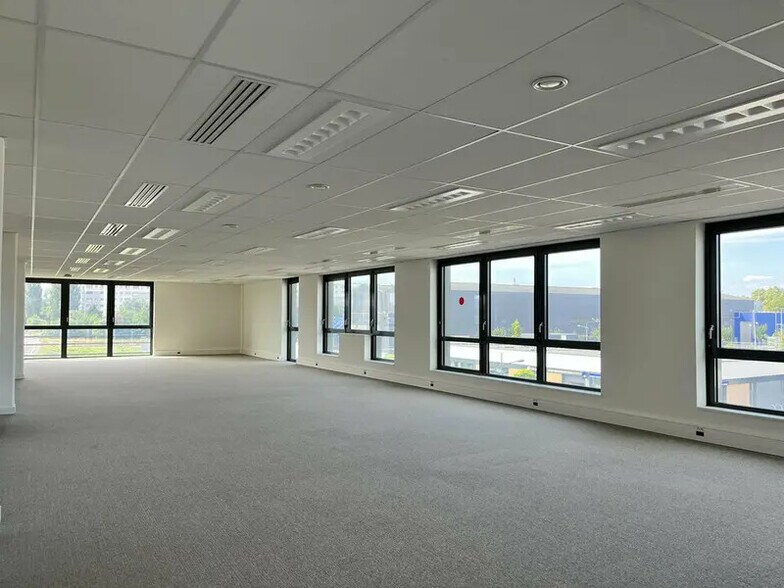 11 Rue Madeleine Rebérioux, Strasbourg à louer - Photo de l’immeuble – Image 3 sur 12