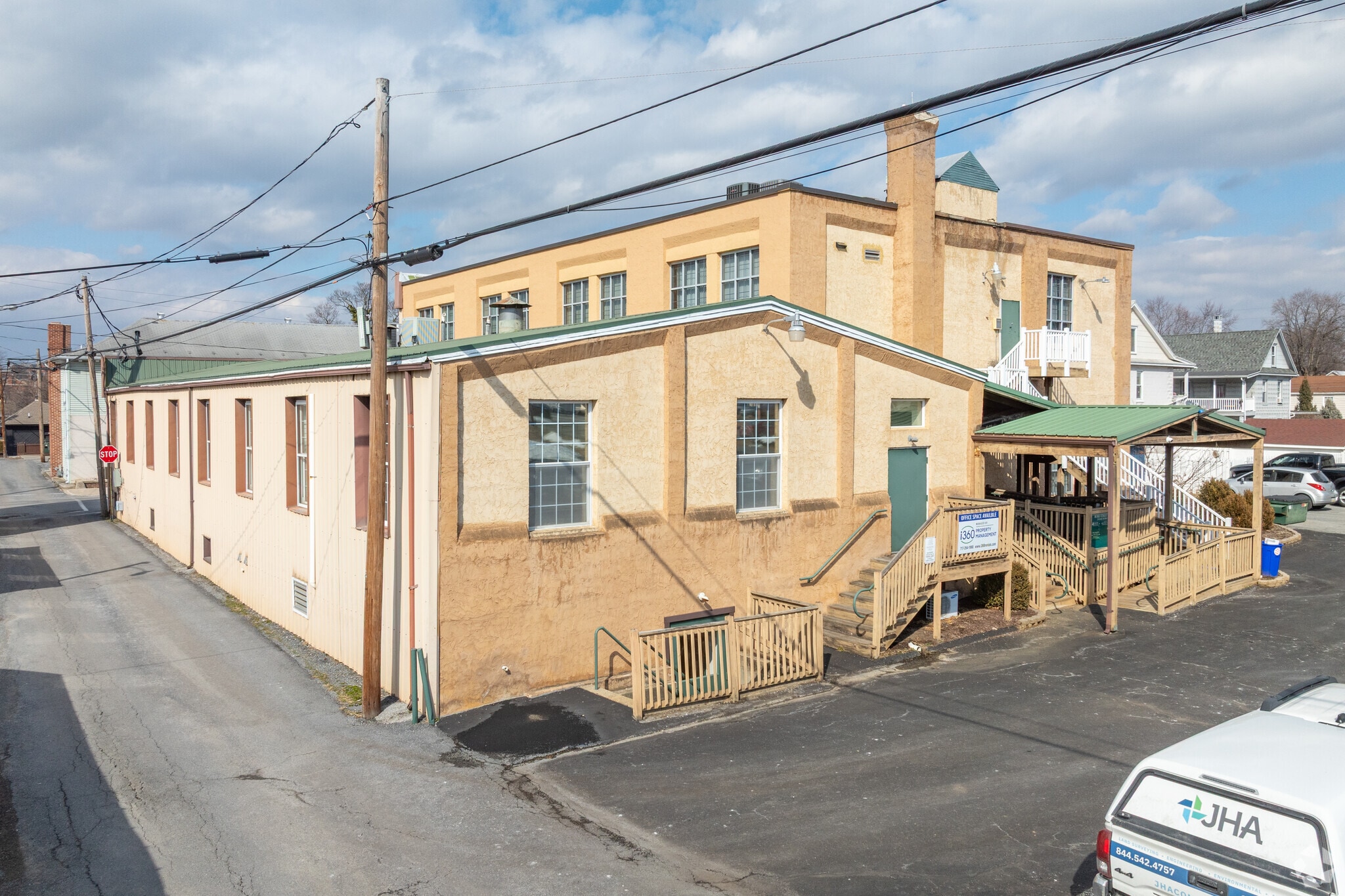 20 E Burd St, Shippensburg, PA à louer Photo principale– Image 1 sur 4