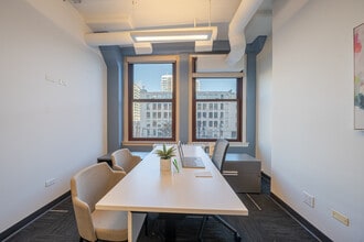 325 W Huron St, Chicago, IL à louer Photo intérieure– Image 2 sur 5
