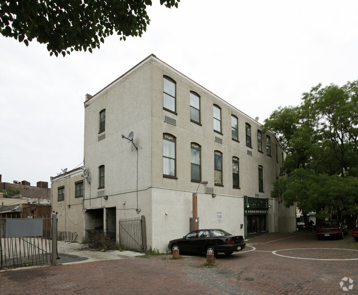 5600-5606 Germantown Ave, Philadelphia, PA à louer - Photo de l’immeuble – Image 2 sur 6