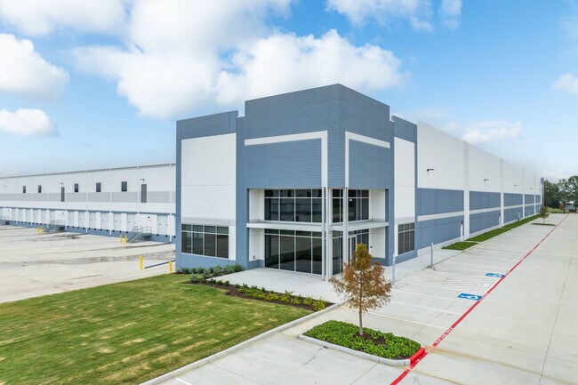 Plus de détails pour 5814 N Highway 146, Baytown, TX - Industriel/Logistique à louer