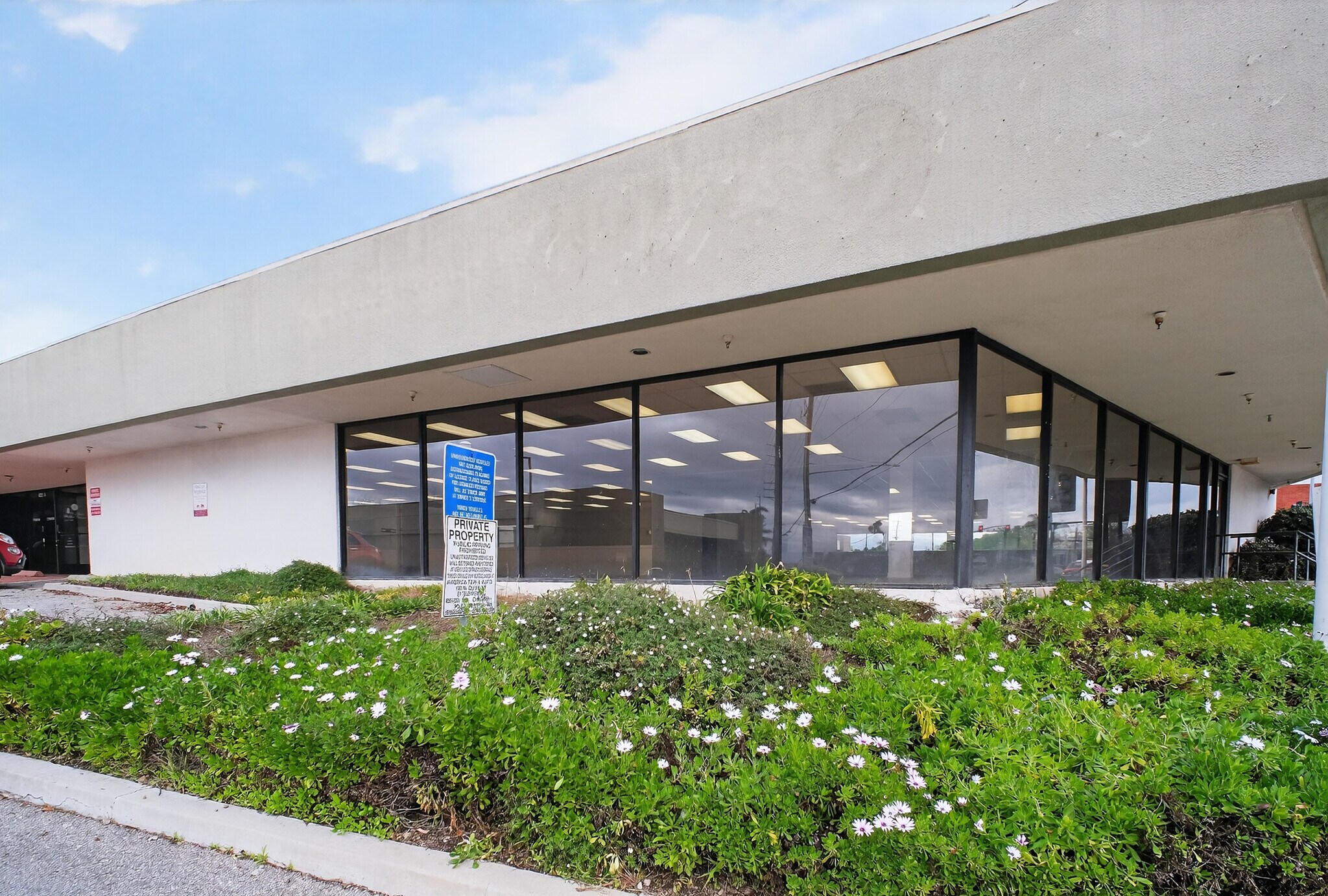 4221 E Main St, Ventura, CA à louer Photo principale– Image 1 sur 7