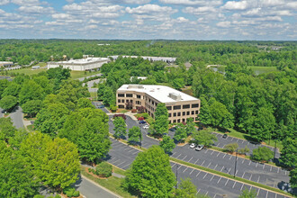 4100 Mendenhall Oaks Pky, High Point, NC - VUE AÉRIENNE  vue de carte - Image1