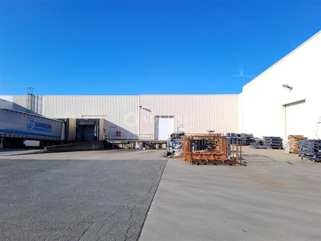 Plus de détails pour Industriel/Logistique à louer