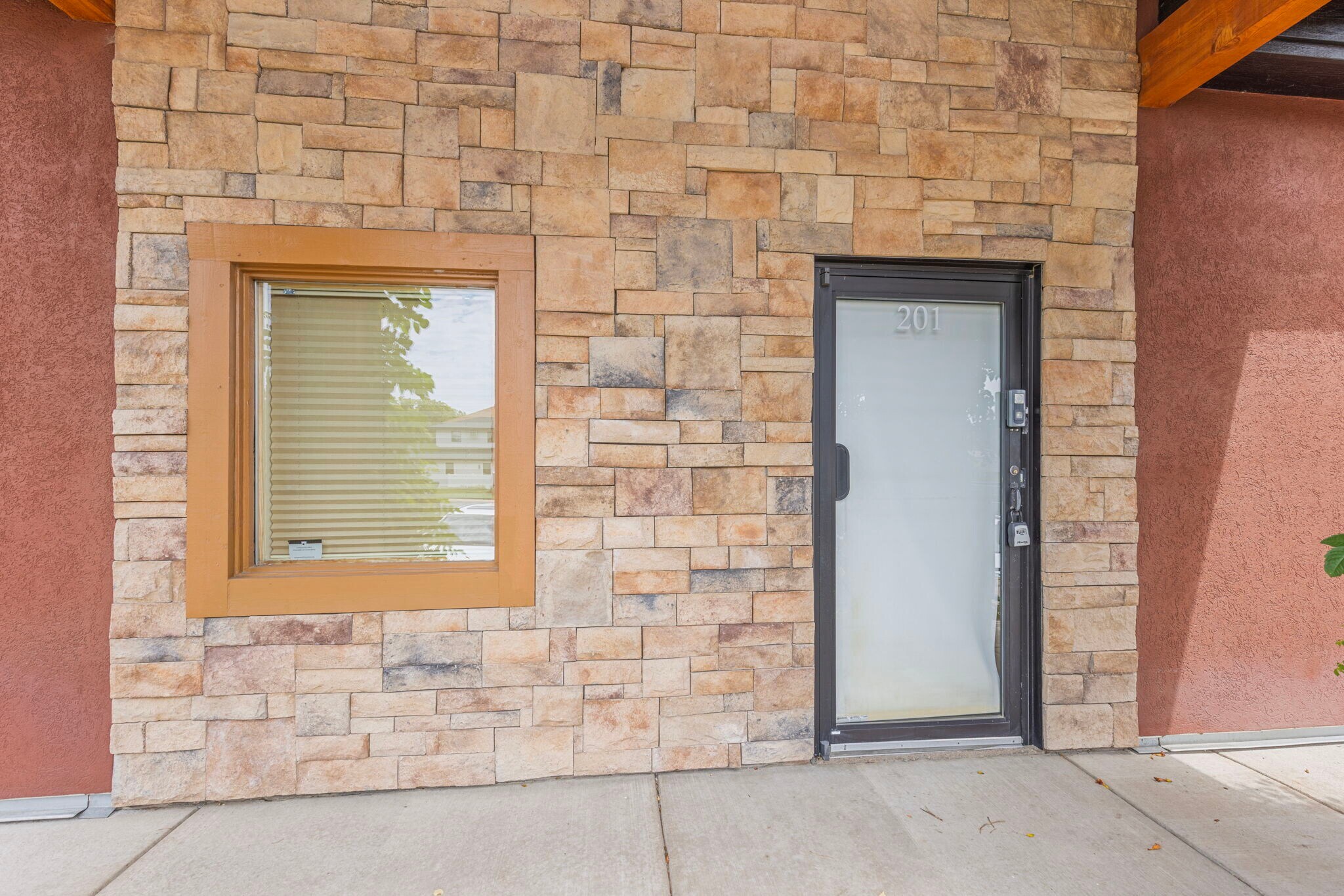 2130 Mountain View Ave, Longmont, CO à louer Photo intérieure– Image 1 sur 10