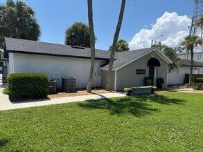 1817-1835 N 3rd St, Jacksonville Beach, FL à louer Photo intérieure– Image 1 sur 8