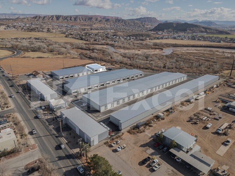 24 E Industrial Dr Bldg F, Washington, UT à vendre - Photo principale – Image 1 sur 3