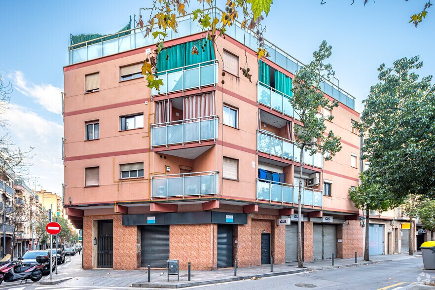 Local commercial dans Santa Coloma de Gramenet, Barcelona à louer - Photo de l’immeuble – Image 2 sur 4