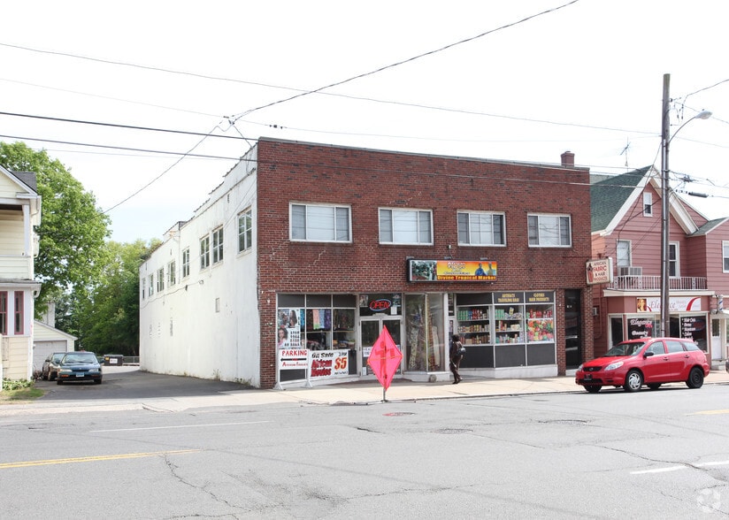 715-717 Burnside Ave, East Hartford, CT à louer - Photo principale – Image 1 sur 6