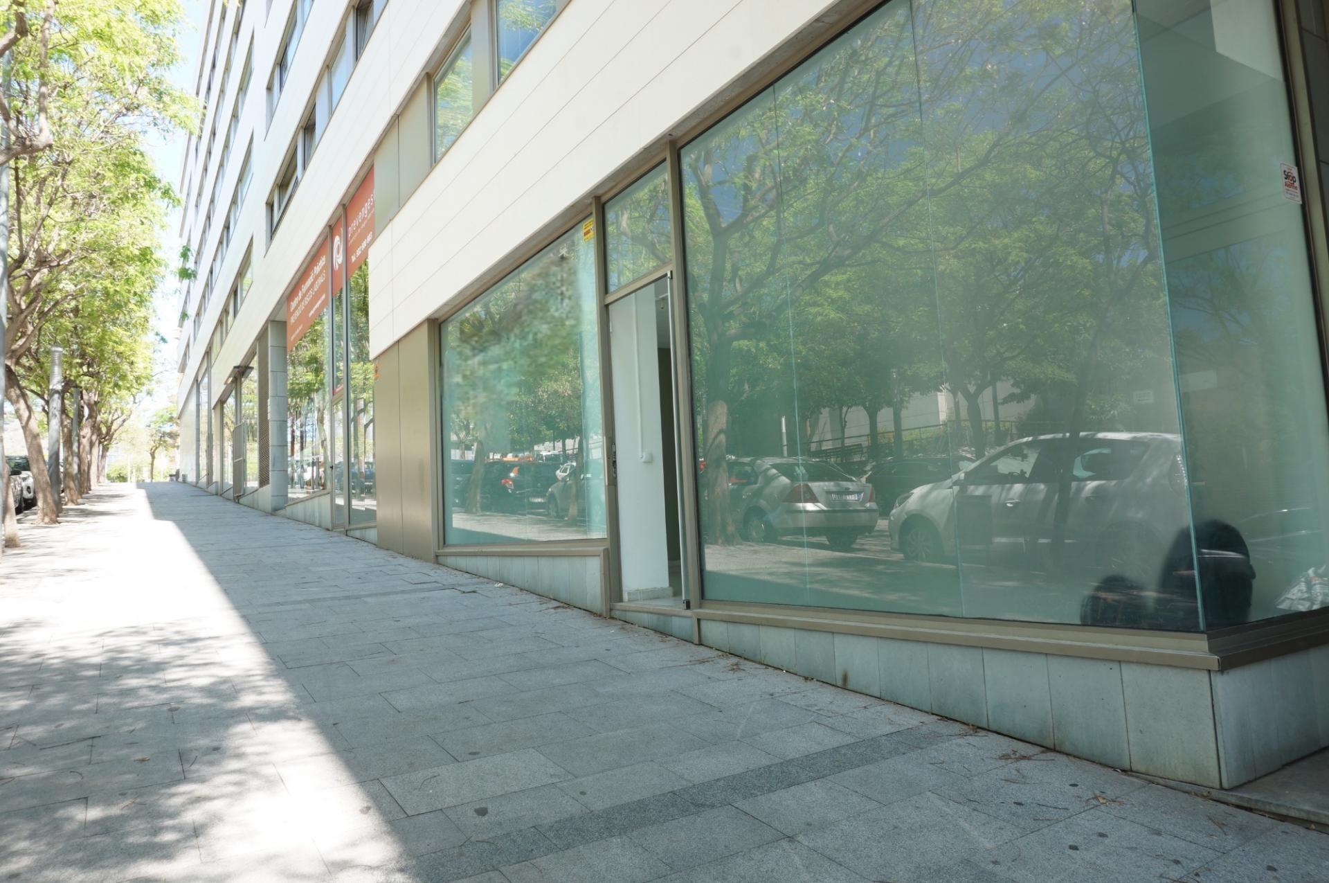 Immeuble residentiel dans L'Hospitalet de Llobregat, Barcelona à vendre Photo intérieure– Image 1 sur 3