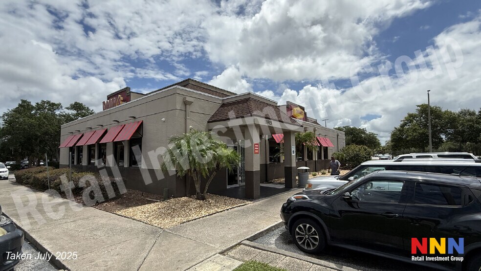 11915 E Colonial Dr, Oakland, FL à vendre - Photo de l’immeuble – Image 2 sur 8