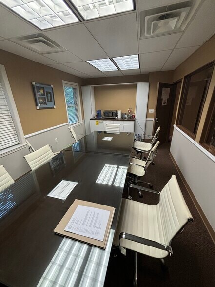 15 Newark Ave, Belleville, NJ à louer - Photo de l’immeuble – Image 3 sur 8