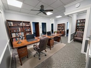 222 Outwater Ln, Garfield, NJ à louer Photo intérieure– Image 2 sur 6