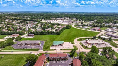 1838 Central Plaza Dr, Belleville, IL - Vue aérienne  vue de carte