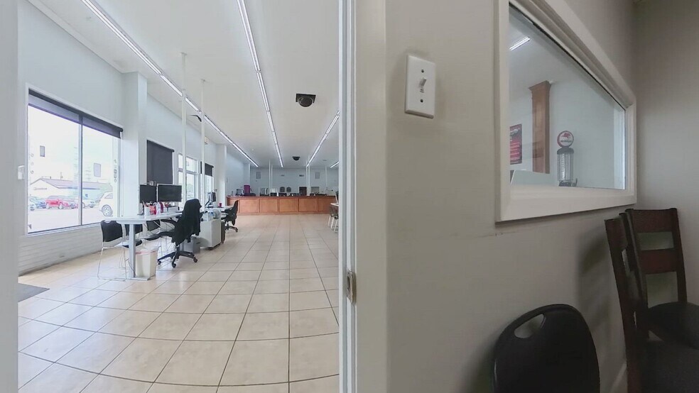 4008 Avenue H, Rosenberg, TX à vendre - Vidéo sur l’annonce professionnelle – Image 3 sur 45