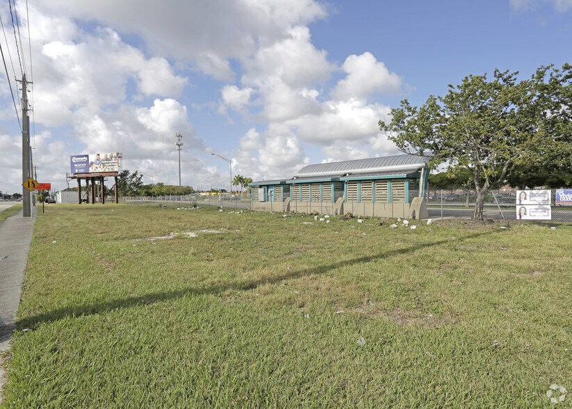 20630 S Dixie Hwy, Miami, FL à vendre - Photo de l’immeuble – Image 2 sur 15