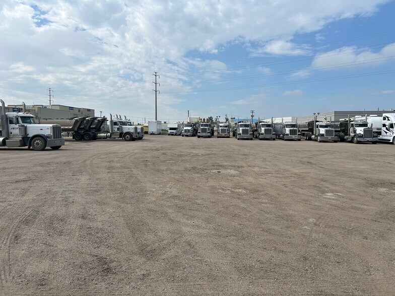 5352 Dahlia St, Commerce City, CO à vendre - Photo de l’immeuble – Image 2 sur 4