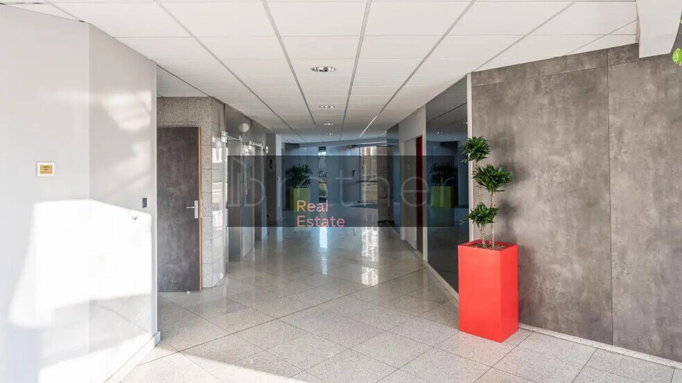 Bureau dans Pessac à louer - Photo de l’immeuble – Image 2 sur 7