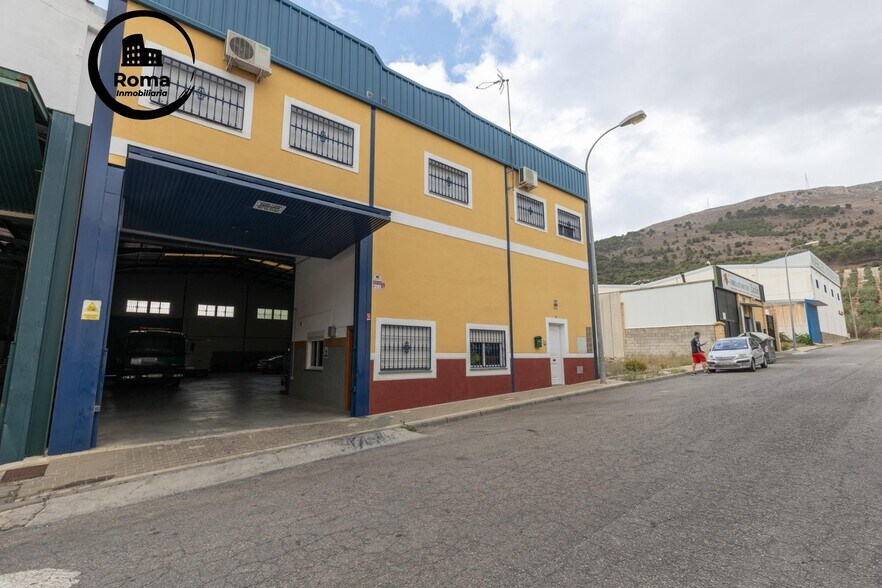 Industriel/Logistique dans Loja à vendre - Photo de l’immeuble – Image 2 sur 22