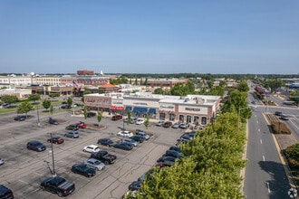 2015 Von Schilling Dr, Hampton, VA à louer Photo de l’immeuble– Image 2 sur 3