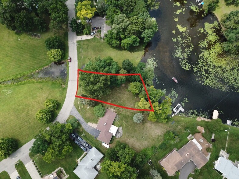 3306 Indianview dr, Waterford Township, MI à vendre - Photo principale – Image 1 sur 15