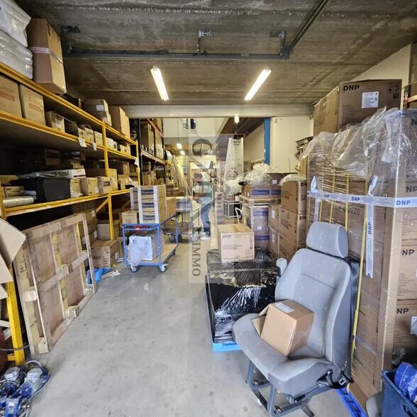 Industriel/Logistique dans Lieusaint à louer - Photo intérieure – Image 1 sur 9