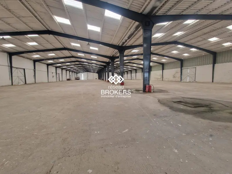 Vente de 2 bâtiments industriels portefeuille de 2 biens à vendre sur LoopNet.fr Photo intérieure– Image 1 sur 6
