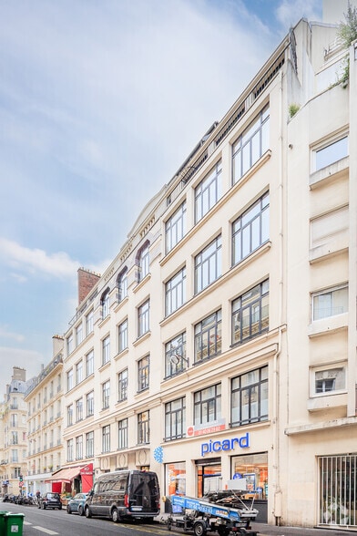 43 Rue De Dunkerque, Paris à louer - Photo de l’immeuble – Image 2 sur 3
