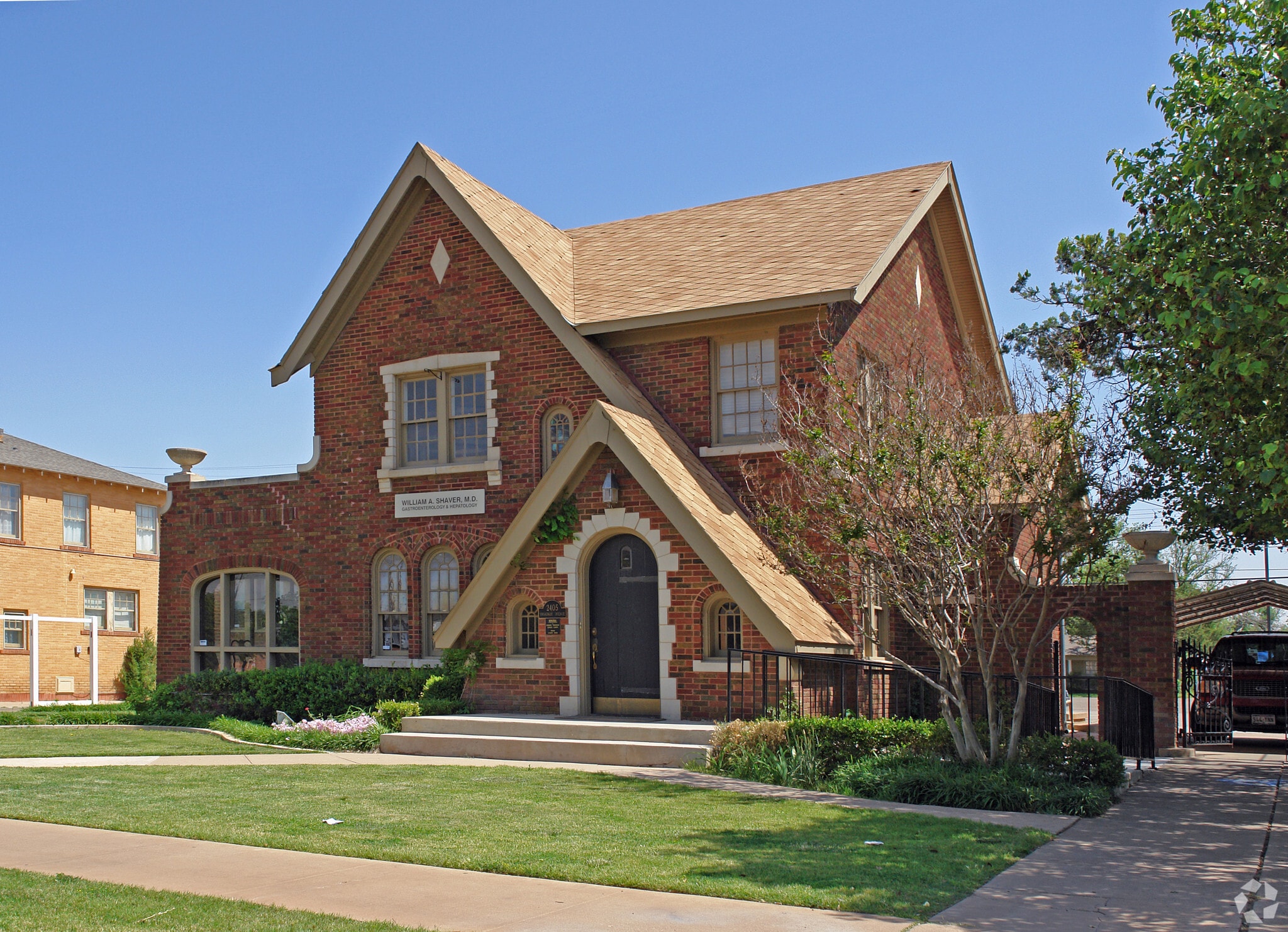 2405 Broadway St, Lubbock, TX à vendre Photo principale– Image 1 sur 19