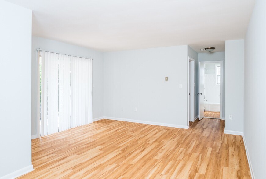 707 Nottingham Rd, Baltimore, MD à vendre - Photo de l’immeuble – Image 3 sur 21