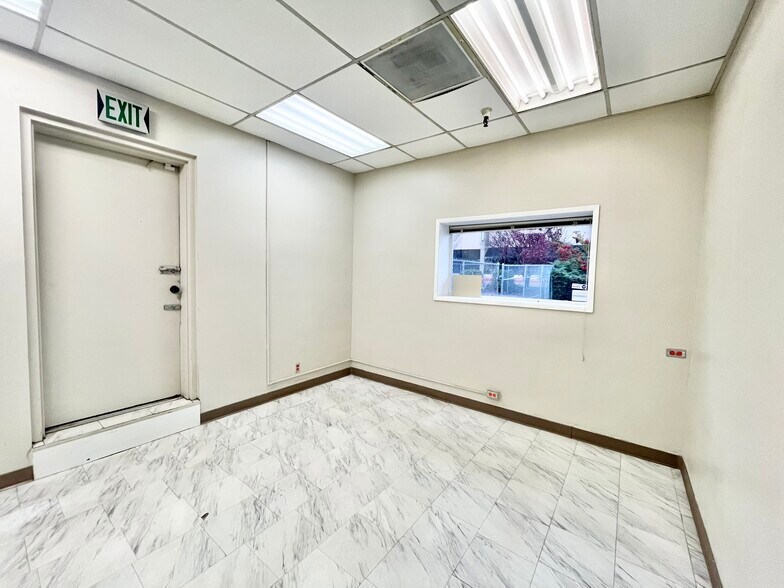 408 Sunrise Ave, Roseville, CA à vendre - Photo de l’immeuble – Image 2 sur 19