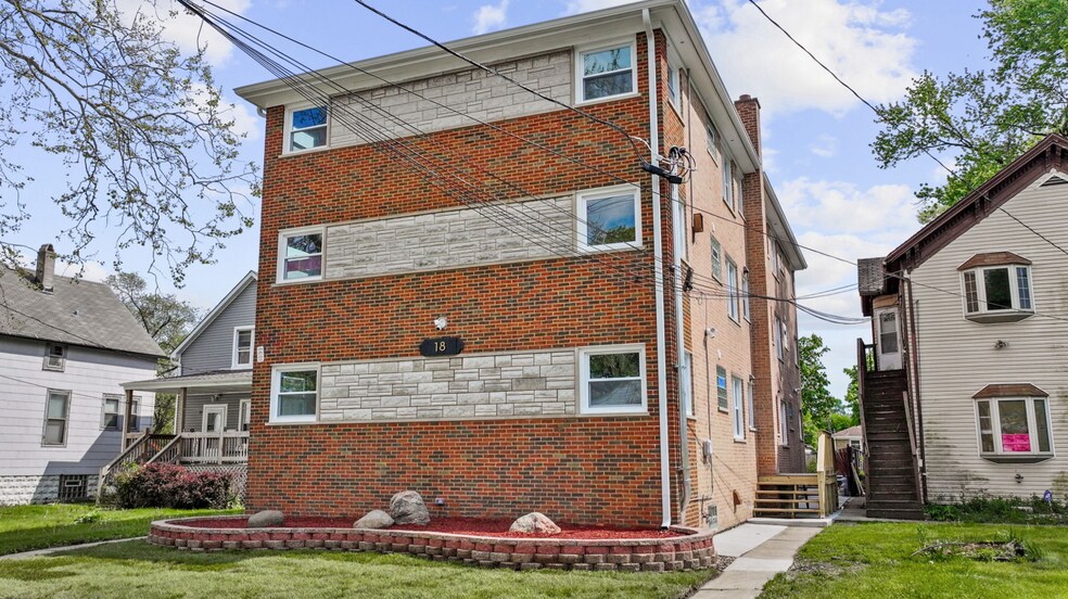 18 E 137th St, Riverdale, IL à vendre - Photo de l’immeuble – Image 2 sur 12