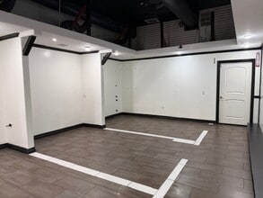 106 W Lime Ave, Monrovia, CA à louer Photo intérieure– Image 2 sur 6