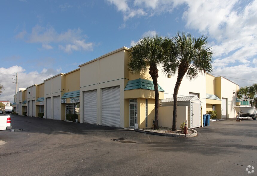 3200 S Andrews Ave, Fort Lauderdale, FL à louer - Photo de l’immeuble – Image 2 sur 5