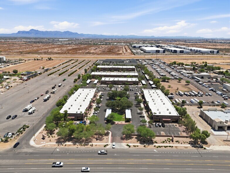 6859 E Rembrandt Ave, Mesa, AZ à louer - Aérien – Image 2 sur 10
