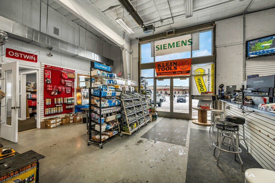 3180 Coronet Way, Green Bay, WI à louer - Photo de l’immeuble – Image 2 sur 27