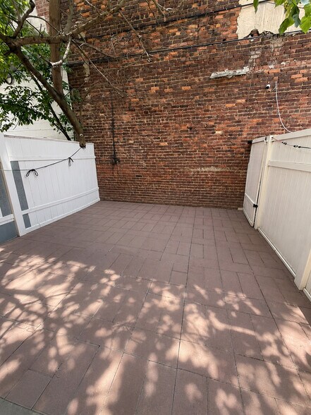 232-236 N 12th St, Brooklyn, NY à louer - Photo de l’immeuble – Image 3 sur 4