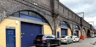 Plus de détails pour Barnardo St, Londres - Local d'activités à louer