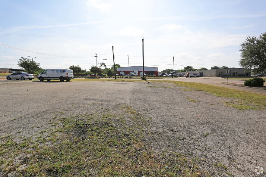 237 S Belt Line Rd, Irving, TX à louer - Autre – Image 3 sur 4