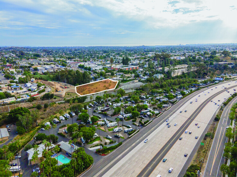 5061 Keeney St, La Mesa, CA à vendre - Photo de l’immeuble – Image 3 sur 5