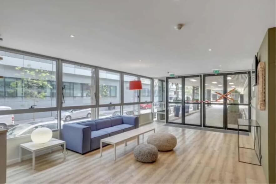 1 Rue François Jacob, Rueil-Malmaison à louer - Photo de l’immeuble – Image 1 sur 12