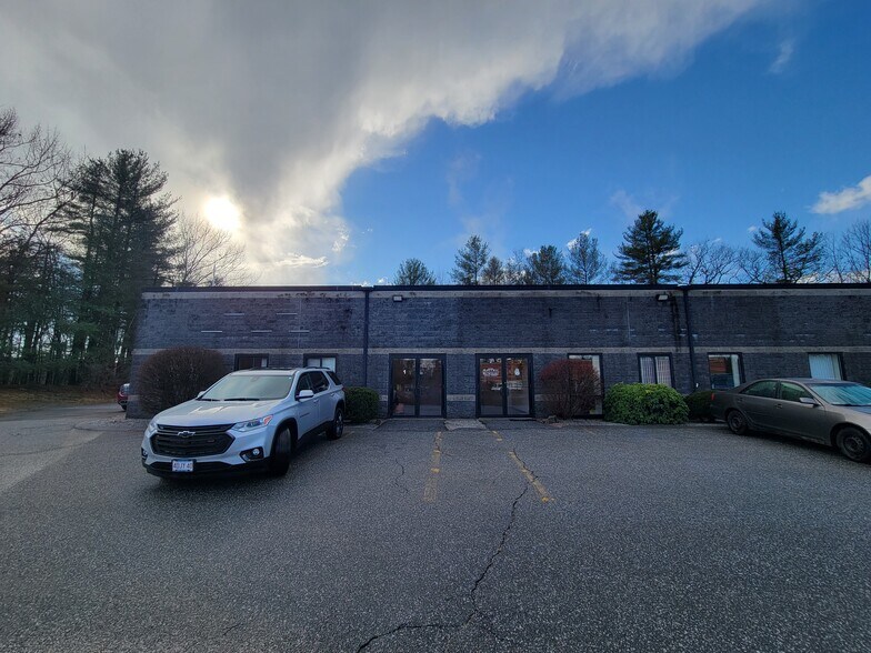 90 Progress Ave, Tyngsborough, MA à louer - Photo de l’immeuble – Image 3 sur 12